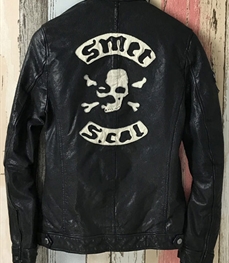 市场上装-皮衣-时尚男装皮衣