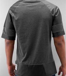 市场上装-T恤-时尚男装t恤