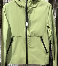 市场上装-夹克-时尚男装夹克