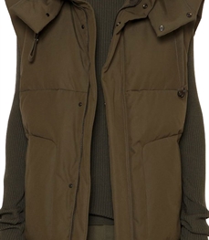 市场上装-马夹-休闲男装马甲