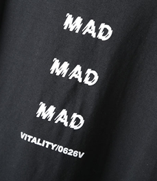 市场上装-T恤-时尚男装t恤