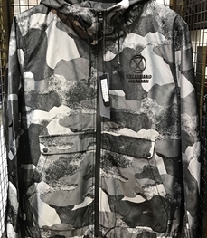 市场上装-中长外套-时尚男装中长外套