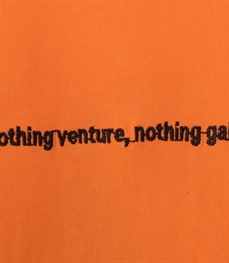 市场上装-T恤-休闲男装t恤