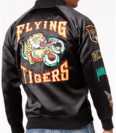 市场上装-夹克-时尚男装夹克