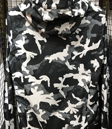 市场上装-夹克-时尚男装夹克