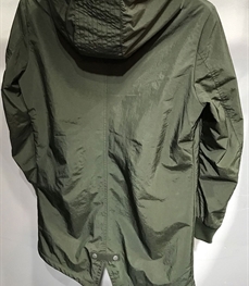 市场上装-中长外套-时尚男装中长外套