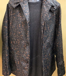 市场上装-大衣-（实拍）时尚商务大衣