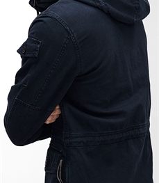 市场上装-中长外套-时尚男装中长外套