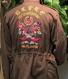 市场上装-大衣-（实拍）时尚商务大衣