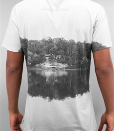 市场上装-T恤-时尚男装t恤