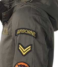 市场上装-中长外套-时尚男装中长外套