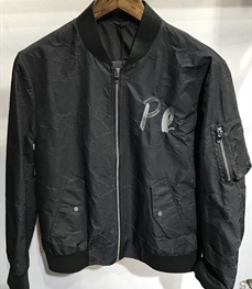 市场上装-夹克-时尚男装夹克