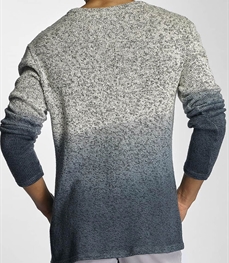 市场上装-毛衫-时尚男装毛衫