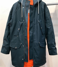 市场上装-中长外套-（实拍）休闲男装中长外套