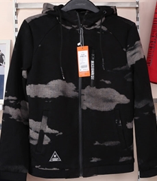 市场上装-卫衣-时尚男装卫衣