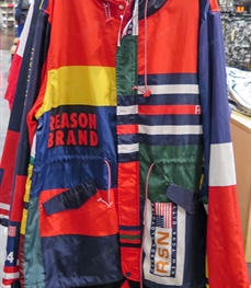 市场上装-中长外套-（实拍）休闲男装中长外套