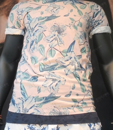 市场上装-T恤-（实拍）休闲男装t恤