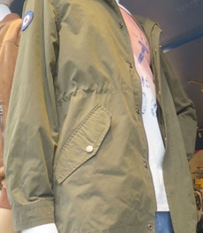 市场上装-中长外套-（实拍）休闲男装中长外套