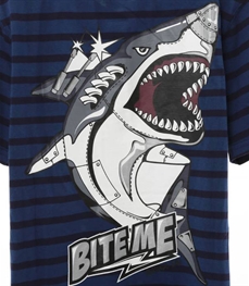 市场上装-T恤-休闲男装t恤