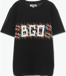 市场上装-T恤-休闲男装t恤