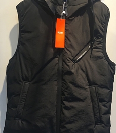 市场上装-马夹-时尚男装马甲