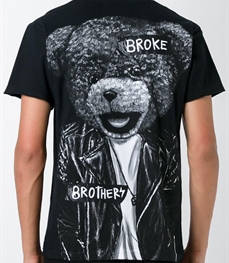 市场上装-T恤-休闲男装t恤