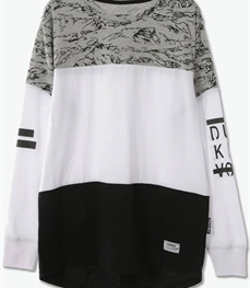 市场上装-T恤-休闲男装t恤