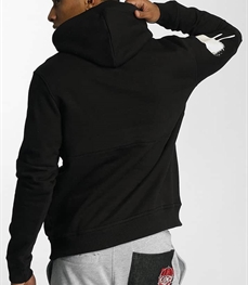 市场上装-卫衣-时尚男装卫衣