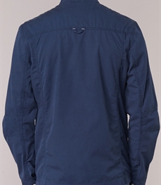 市场上装-夹克-时尚男装夹克