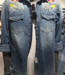 市场上装-衬衫-（实拍）休闲男装衬衫