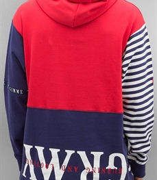 市场上装-卫衣-时尚男装卫衣