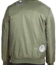 市场上装-夹克-时尚男装夹克