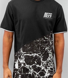 市场上装-T恤-时尚男装t恤