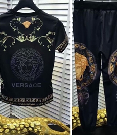 市场上装-套装-休闲男装套装