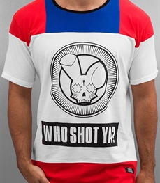 市场上装-T恤-时尚男装t恤