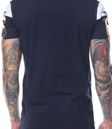 市场上装-T恤-时尚男装t恤