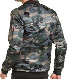 市场上装-夹克-时尚男装夹克