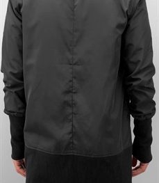 市场上装-中长外套-时尚男装中长外套