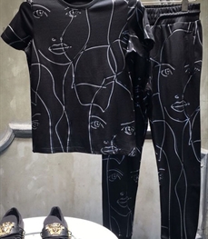 市场上装-套装-休闲男装套装