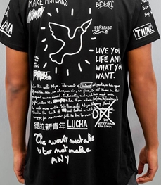 市场上装-T恤-时尚男装t恤