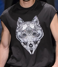 市场上装-T恤-休闲男装t恤