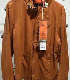 市场上装-皮衣-休闲男装皮衣