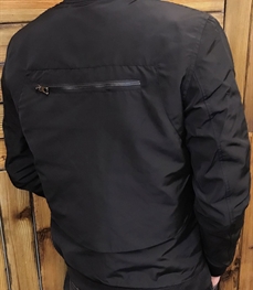 市场上装-夹克-时尚男装夹克