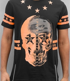 市场上装-T恤-时尚男装t恤