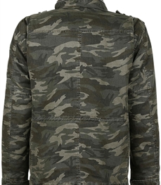 市场上装-夹克-时尚男装卫衣