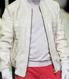 市场上装-皮衣-时尚商务皮衣