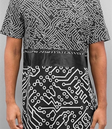 市场上装-T恤-时尚男装t恤