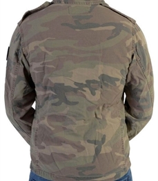 市场上装-夹克-时尚男装夹克