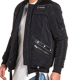 市场上装-夹克-时尚男装夹克
