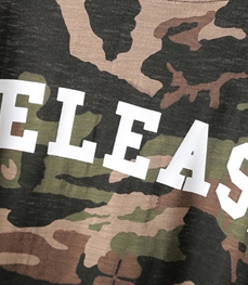 市场上装-T恤-时尚男装t恤